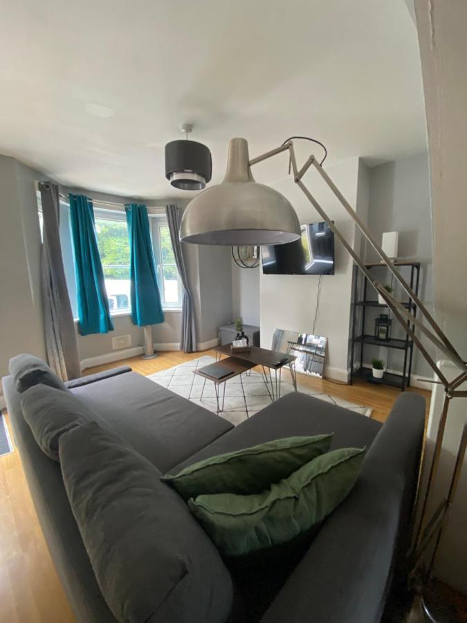 Medway Getaway - 3 Bed Home With Luxury Bathroom Chatham  Exteriér fotografie