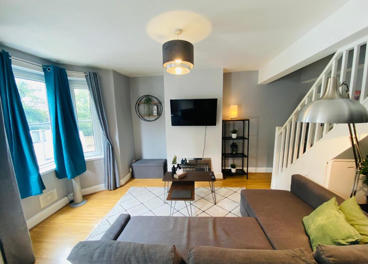 Medway Getaway - 3 Bed Home With Luxury Bathroom Chatham  Exteriér fotografie